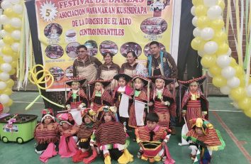 Festival de Danzas en El Alto