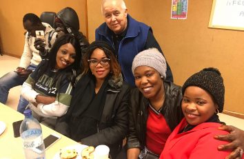 Celebración Navideña en nuestro proyecto de alfabetización Meraki de Palma ( Mallorca)