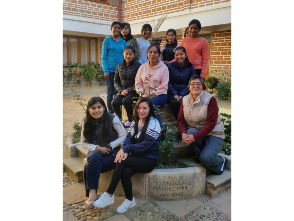 Celebración de la Virgen de la Misericordia en la Residencia de Sucre (Bolivia)