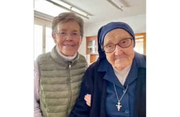 Entrañable despedida a una de las hermanas fundadora de la misión de la Congregación en Bolivia